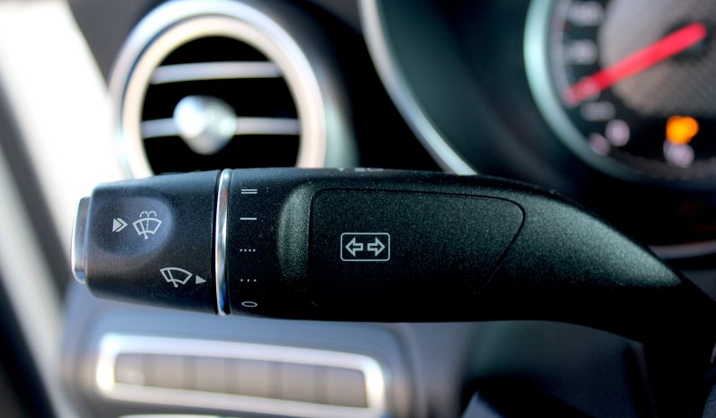 Mercedes C63 AMG completo