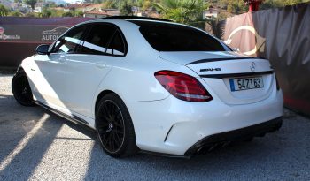 Mercedes C63 AMG completo