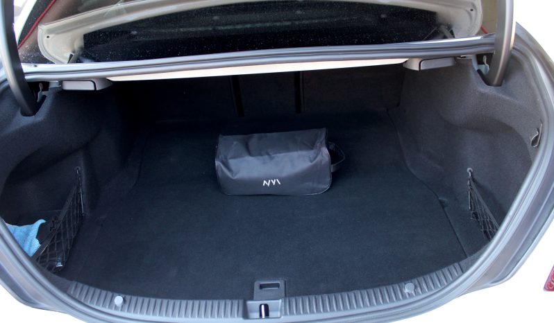 Mercedes C63 AMG completo