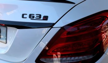Mercedes C63 AMG completo