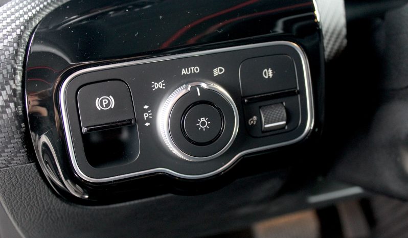 Mercedes A 250e completo