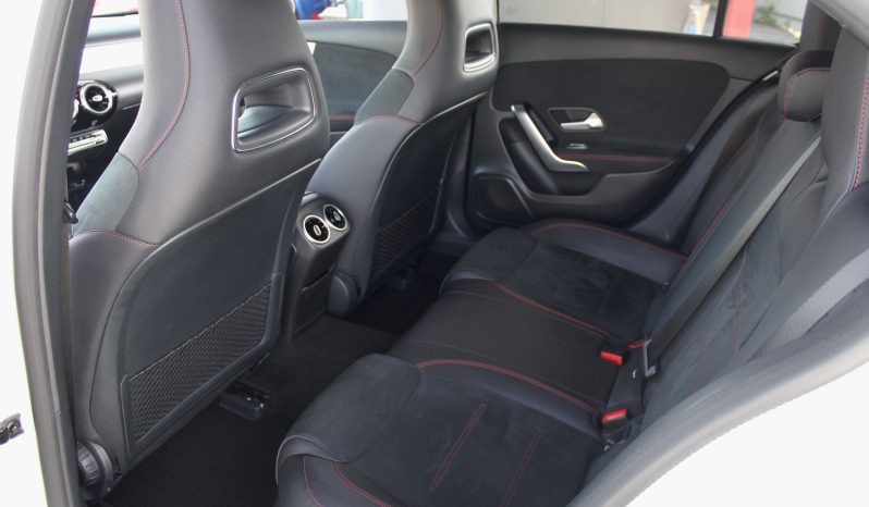 Mercedes A180 completo