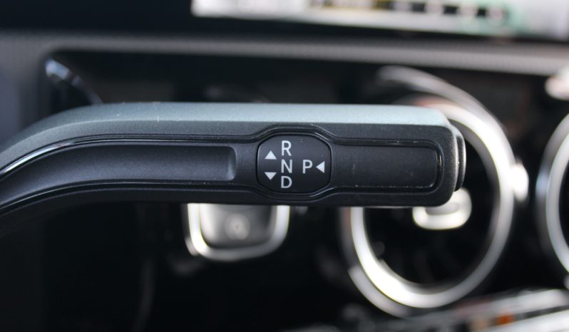 Mercedes A180 completo