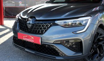 Renault Arkana E-Tech completo