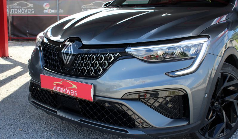 Renault Arkana E-Tech completo