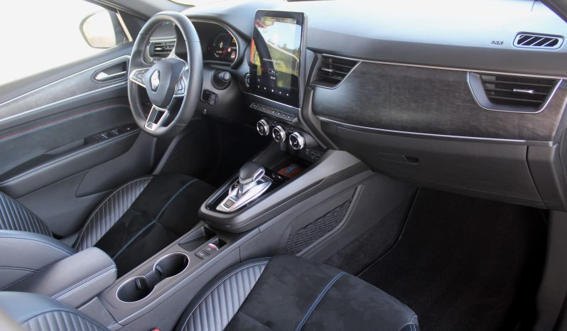 Renault Arkana E-Tech completo