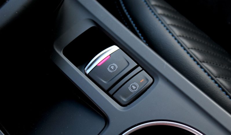 Renault Arkana E-Tech completo