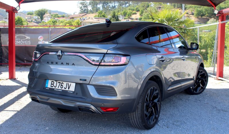 Renault Arkana E-Tech completo
