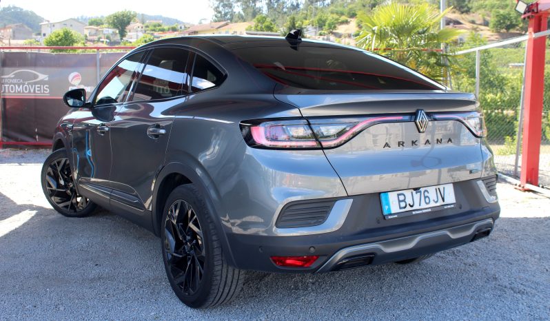 Renault Arkana E-Tech completo