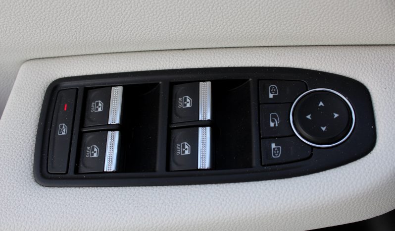 Renault Clio E-Tech Hibrid completo