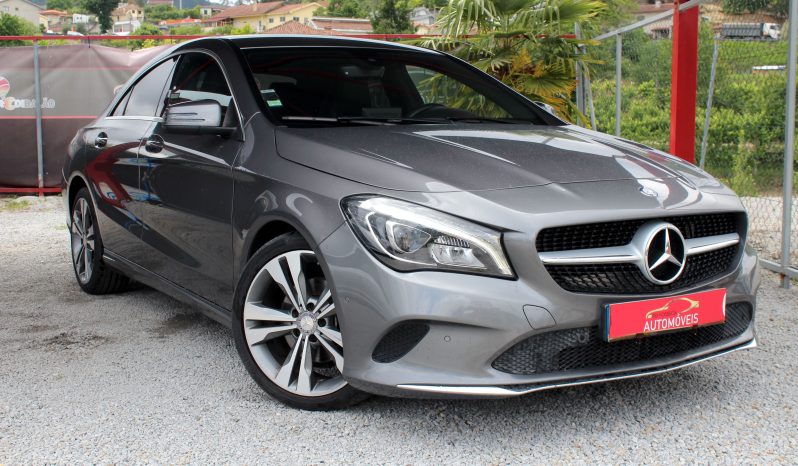 Mercedes CLA 180 completo