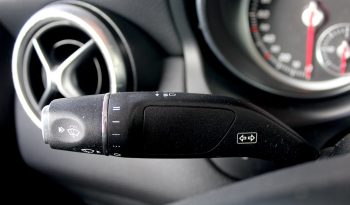 Mercedes CLA 180 completo