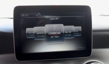 Mercedes CLA 180 completo