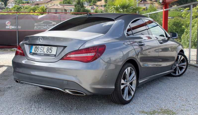 Mercedes CLA 180 completo