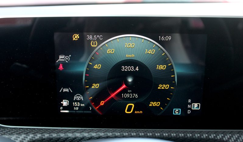 Mercedes CLA 180 completo