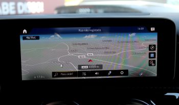 Mercedes CLA 180 completo