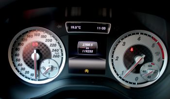 Mercedes A 180 AMG Line completo