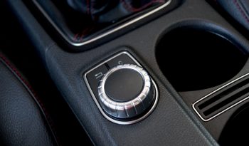 Mercedes A 180 AMG Line completo