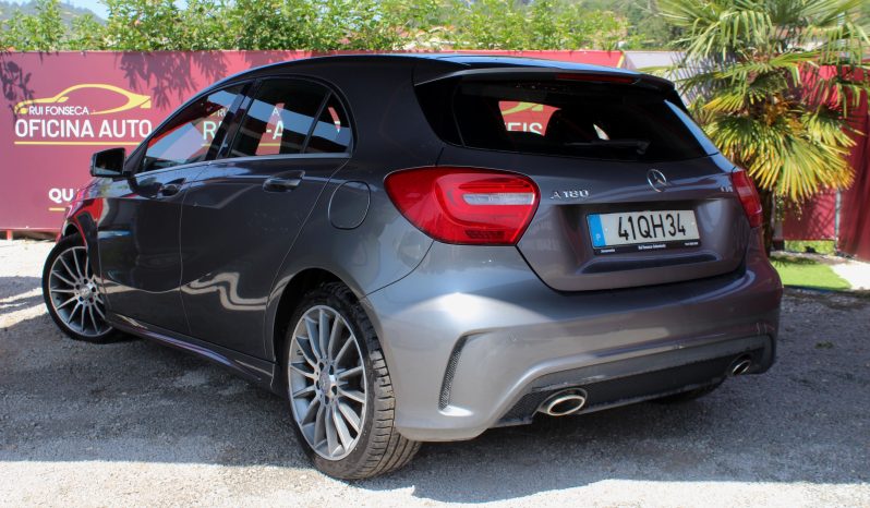 Mercedes A 180 AMG Line completo