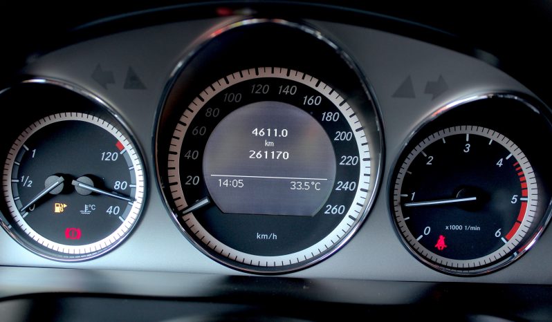 Mercedes C 220 completo