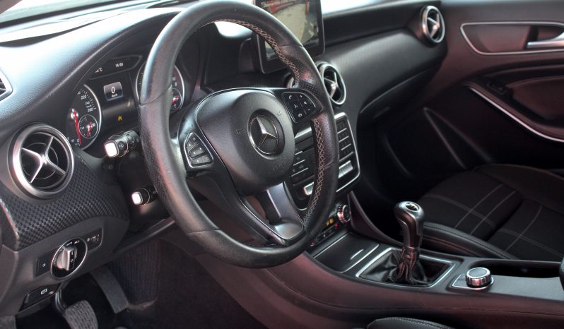 Mercedes A180 completo