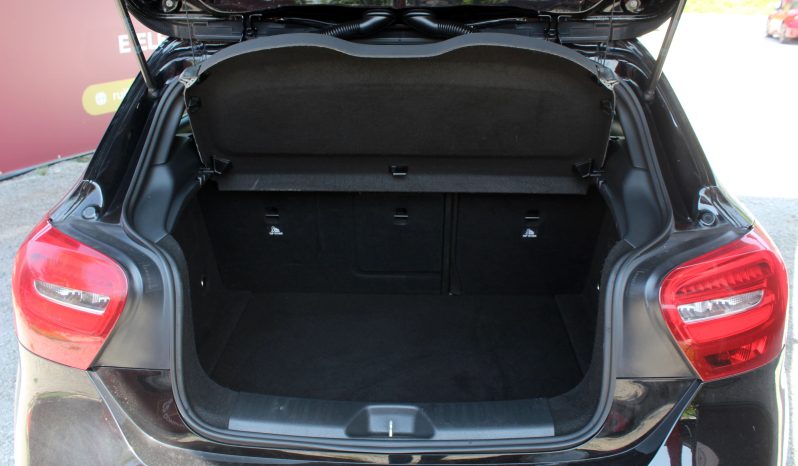 Mercedes A180 completo