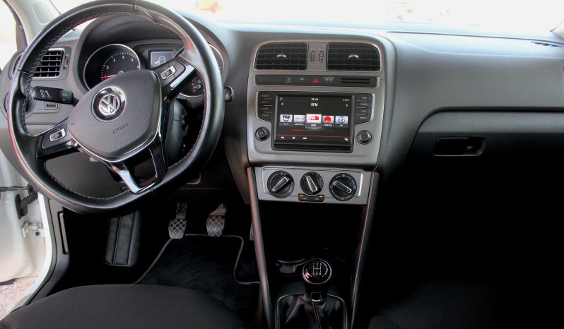 VW Polo completo