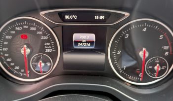 Mercedes A180 completo