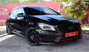 Mercedes CLA 45 AMG completo