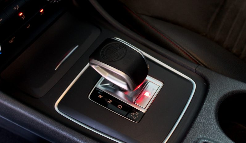 Mercedes CLA 45 AMG completo