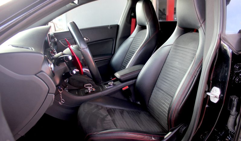Mercedes CLA 45 AMG completo