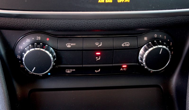 Mercedes CLA 45 AMG completo