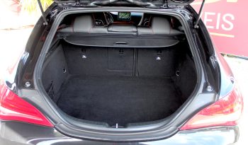 Mercedes CLA 45 AMG completo