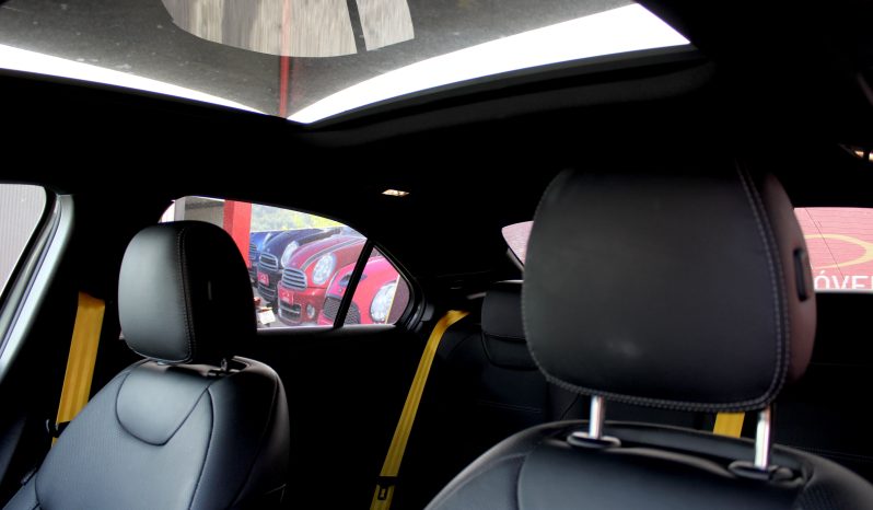 Mercedes A 35 AMG completo
