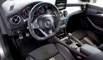 Mercedes CLA 180 completo