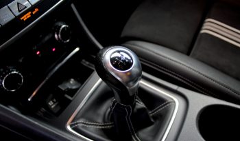 Mercedes CLA 180 completo