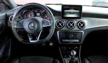 Mercedes CLA 180 completo