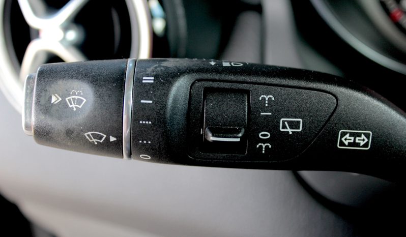 Mercedes CLA 180 completo