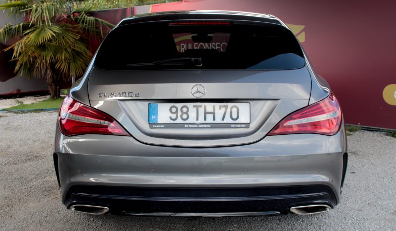 Mercedes CLA 180 completo