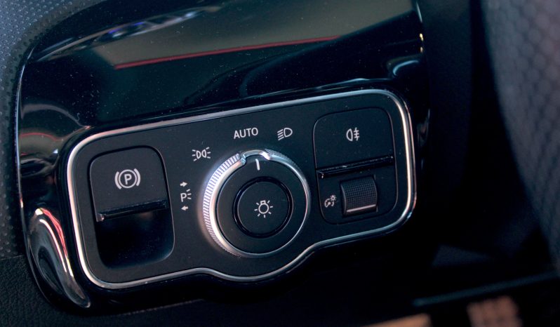 Mercedes A180 completo