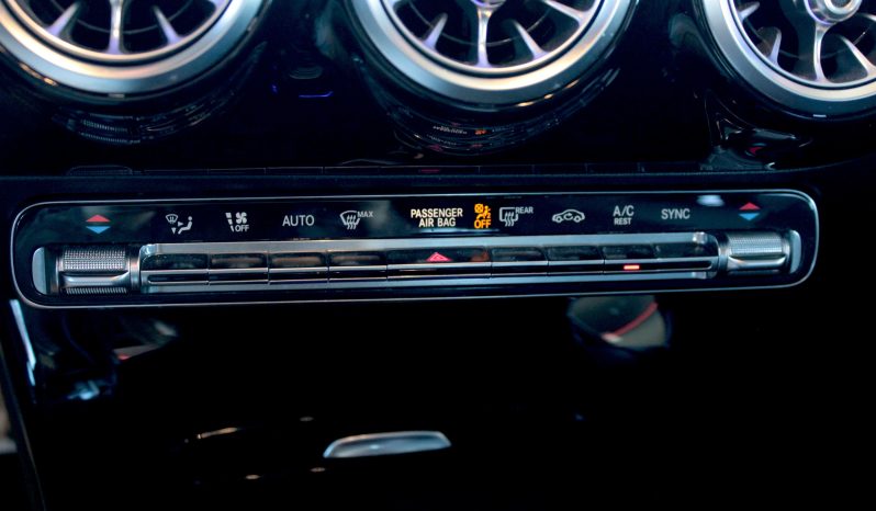 Mercedes A180 completo